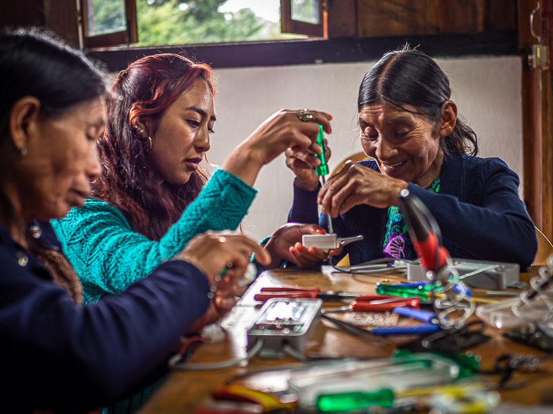 guatemala solar mama barefoot college